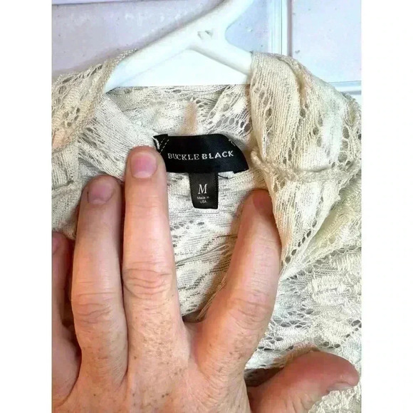 Buckle Black Women's Sleeveless Turtleneck - Medium - Cream Lace - Y2K Style - Picture 7 of 8